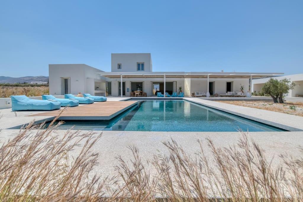Villa Lampsi - Spacious & Modern Isterni  외부 사진