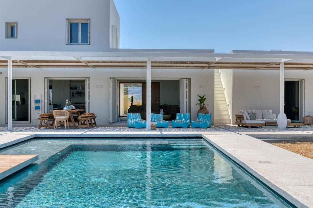 Villa Lampsi - Spacious & Modern Isterni  외부 사진