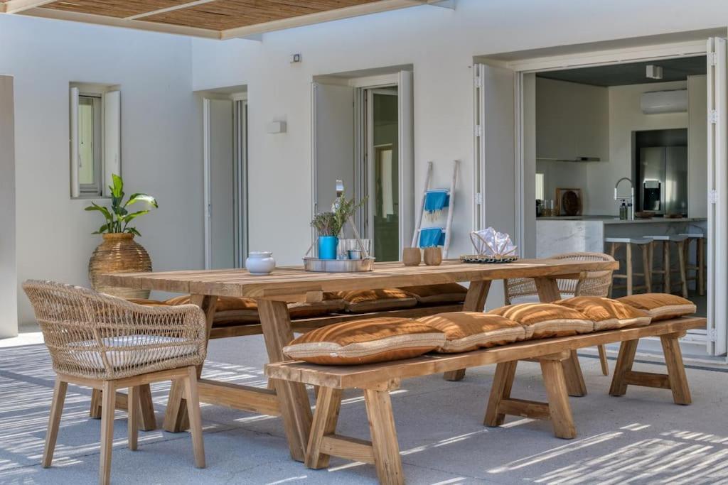 Villa Lampsi - Spacious & Modern Isterni  외부 사진