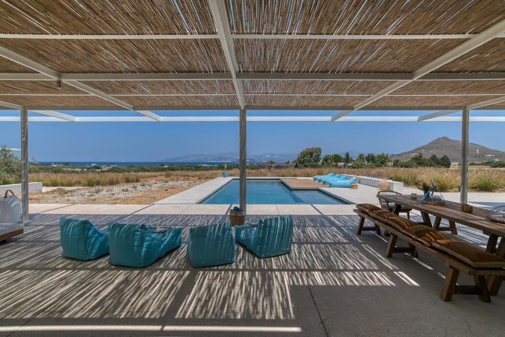 Villa Lampsi - Spacious & Modern Isterni  외부 사진