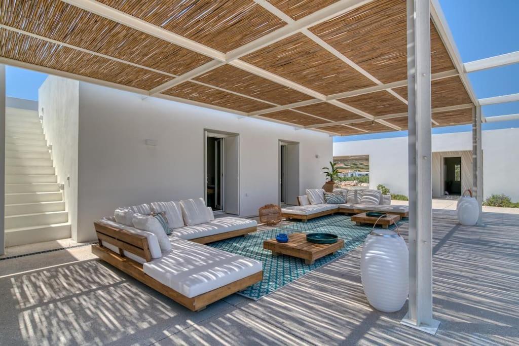 Villa Lampsi - Spacious & Modern Isterni  외부 사진